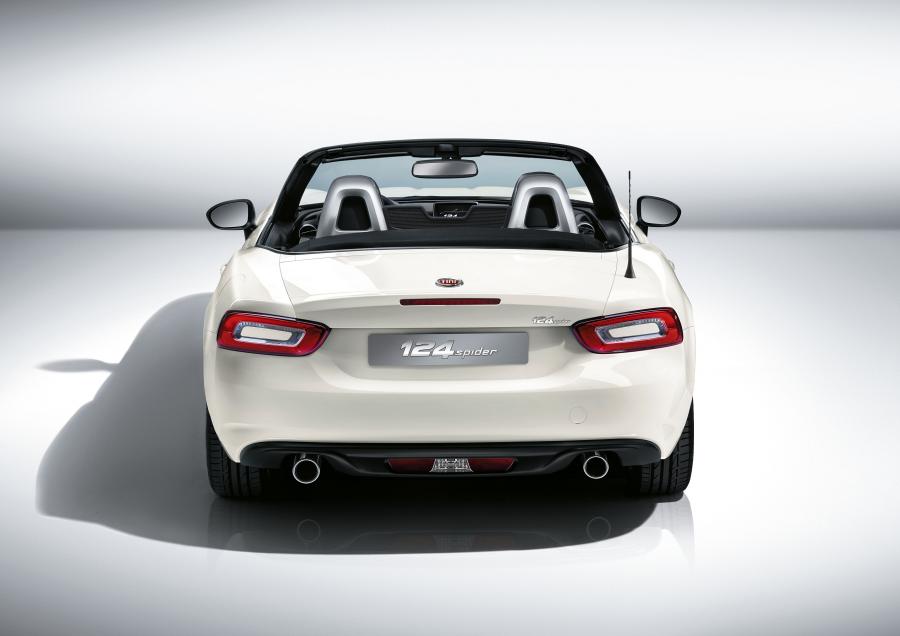  Fiat 124 Spider 2016 года  (фото 15 из 75)